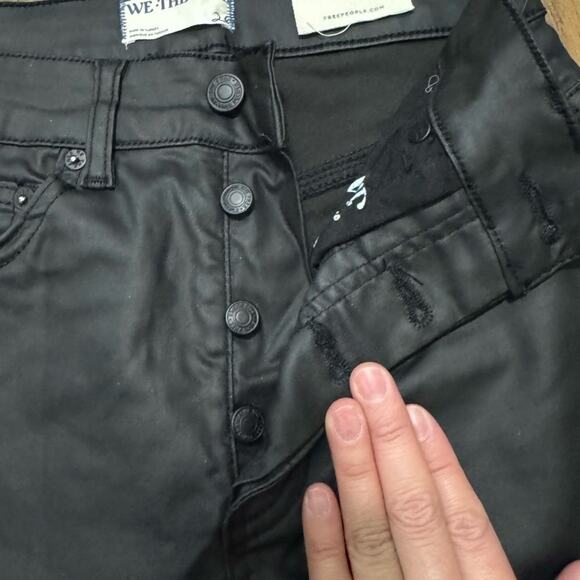 NWT Free People We The Free Black Coated Slim Straight Pants Women’s 26 - Picture 3 of 7